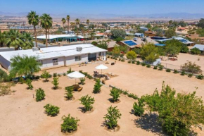 8min To Joshua Tree National Park . Spa . Firepit . Star Gaze